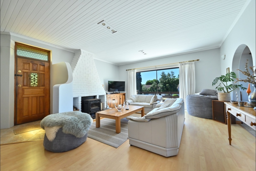 4 Bedroom Property for Sale in Table View Western Cape